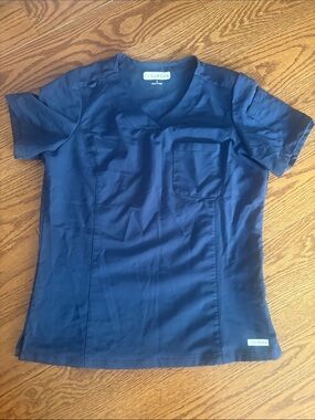 NWOT Resurge Scrub Top